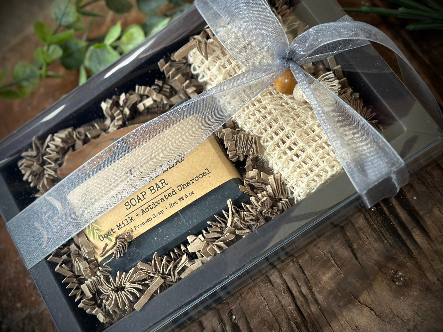 Set of one - Tobacco and Bay Leaf Gift Box